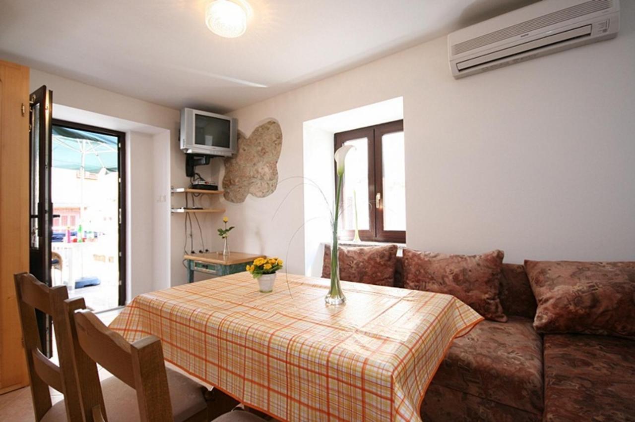 Apartments Slavko Baška Екстериор снимка