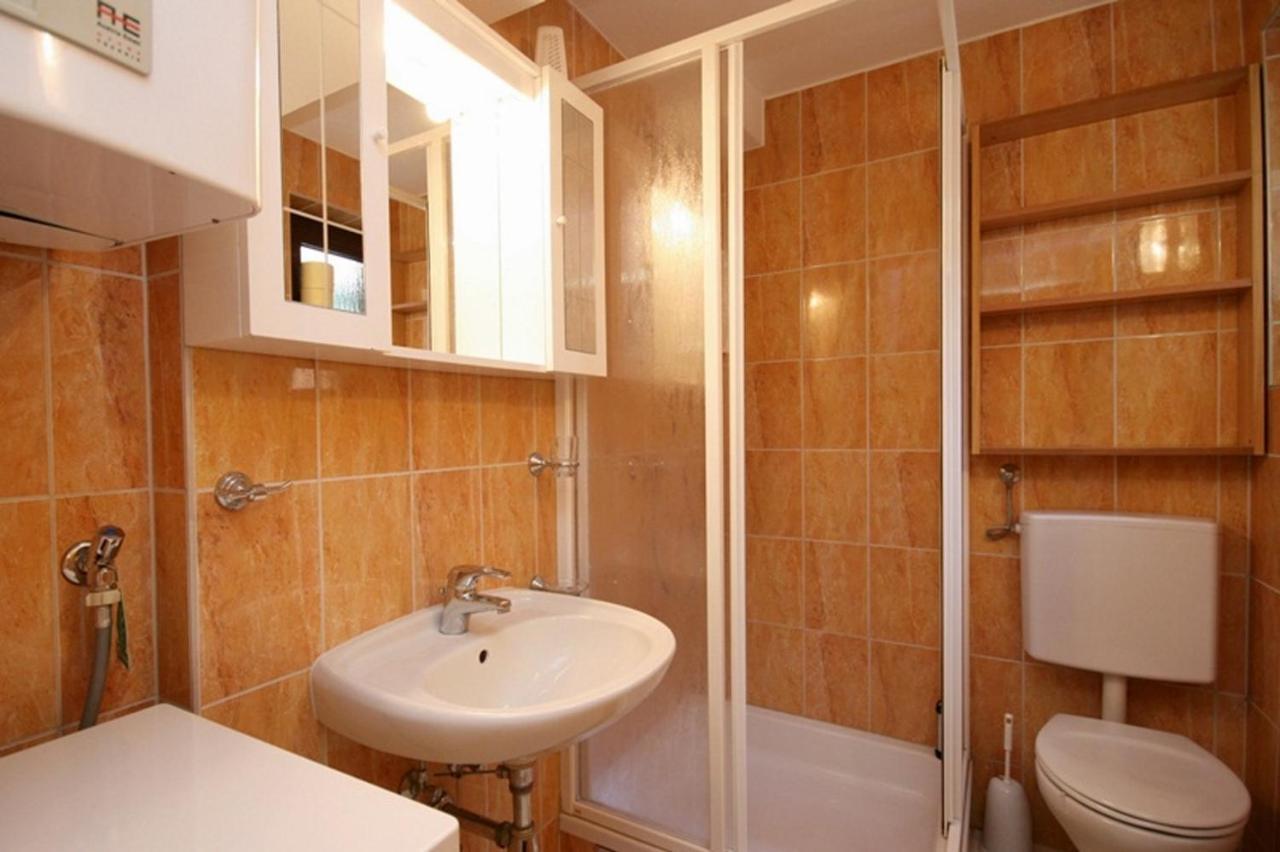 Apartments Slavko Baška Екстериор снимка